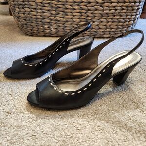 Black Naturalizer slingback heels - black, size 8, white stitching